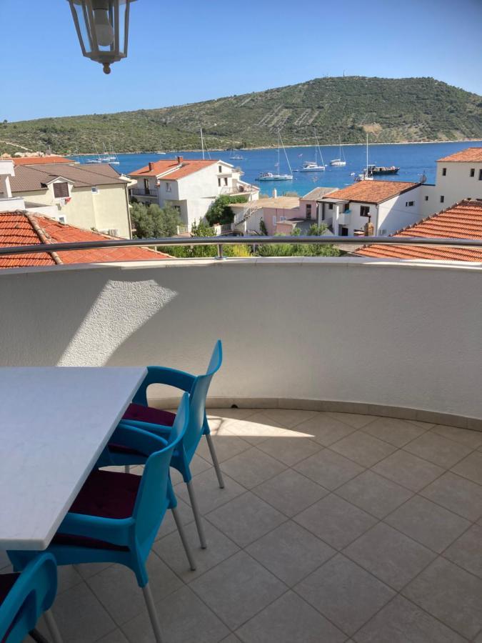 Apartments Ruza Primošten Eksteriør bilde